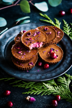 These no bake cranberry butter cups from https://meatified.com are the perfect last minute holiday treat. Bonus: they use up those last few cranberries you always have laying around!